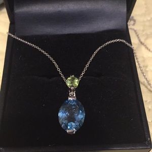 Peridot and blue topaz pendant